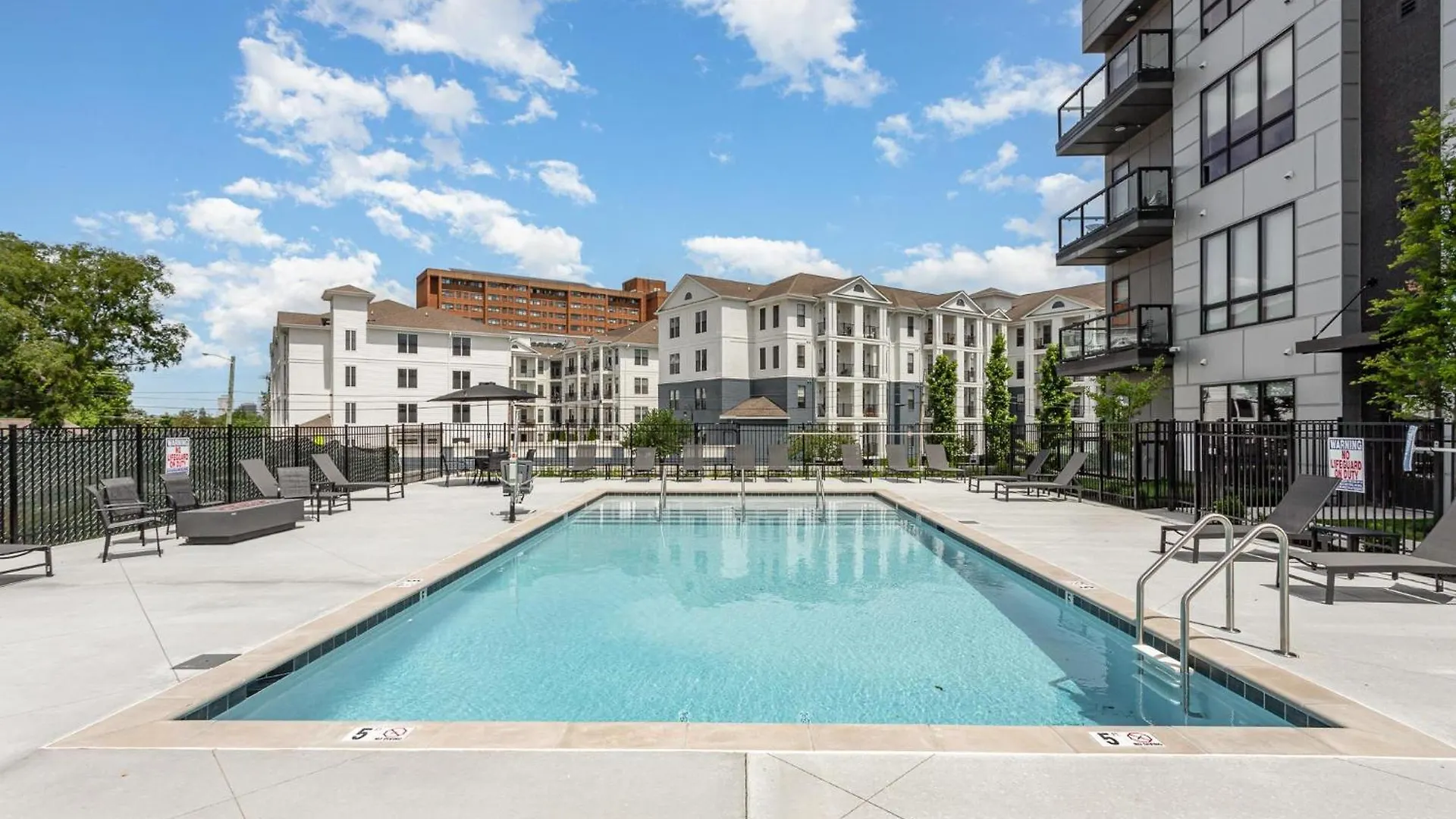 Paramount - Odyssey - Heart Of Midtown Nashville 0*,  United States
